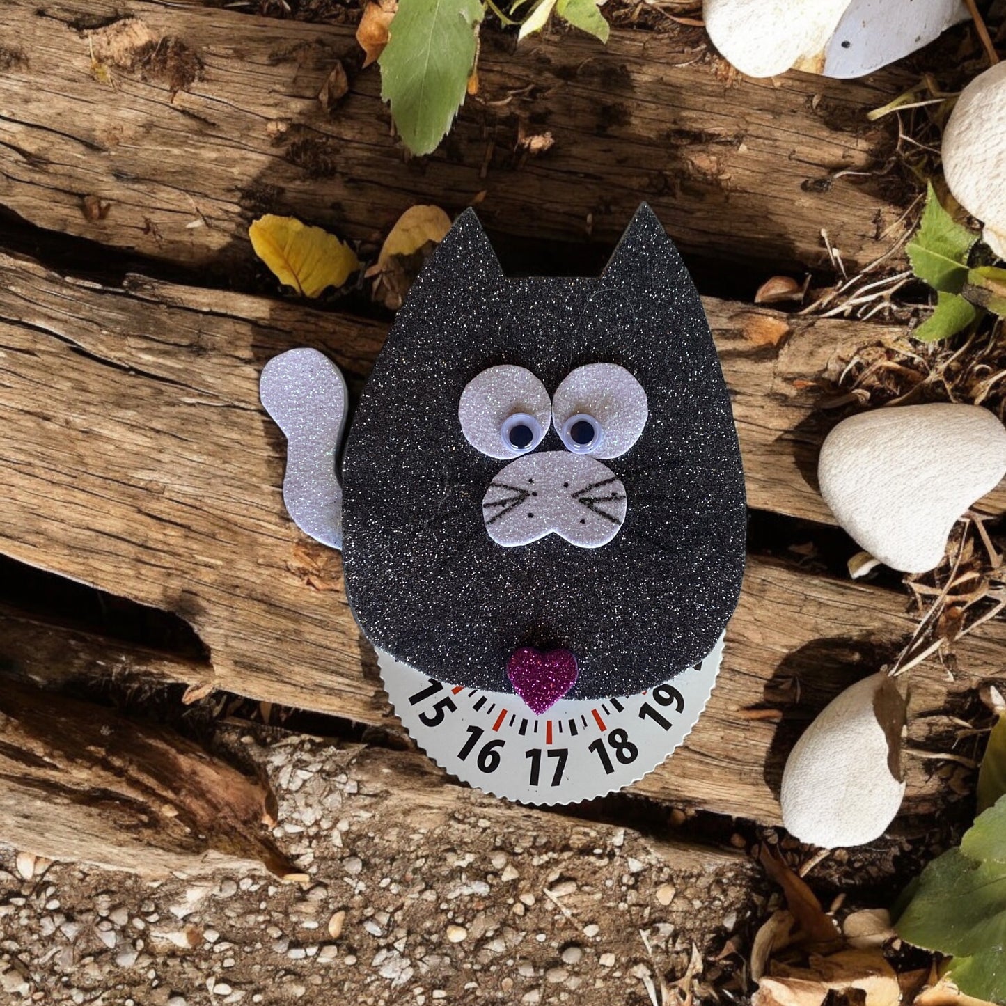 Disco orario a forma di gatto simpatico, personalizzabile.