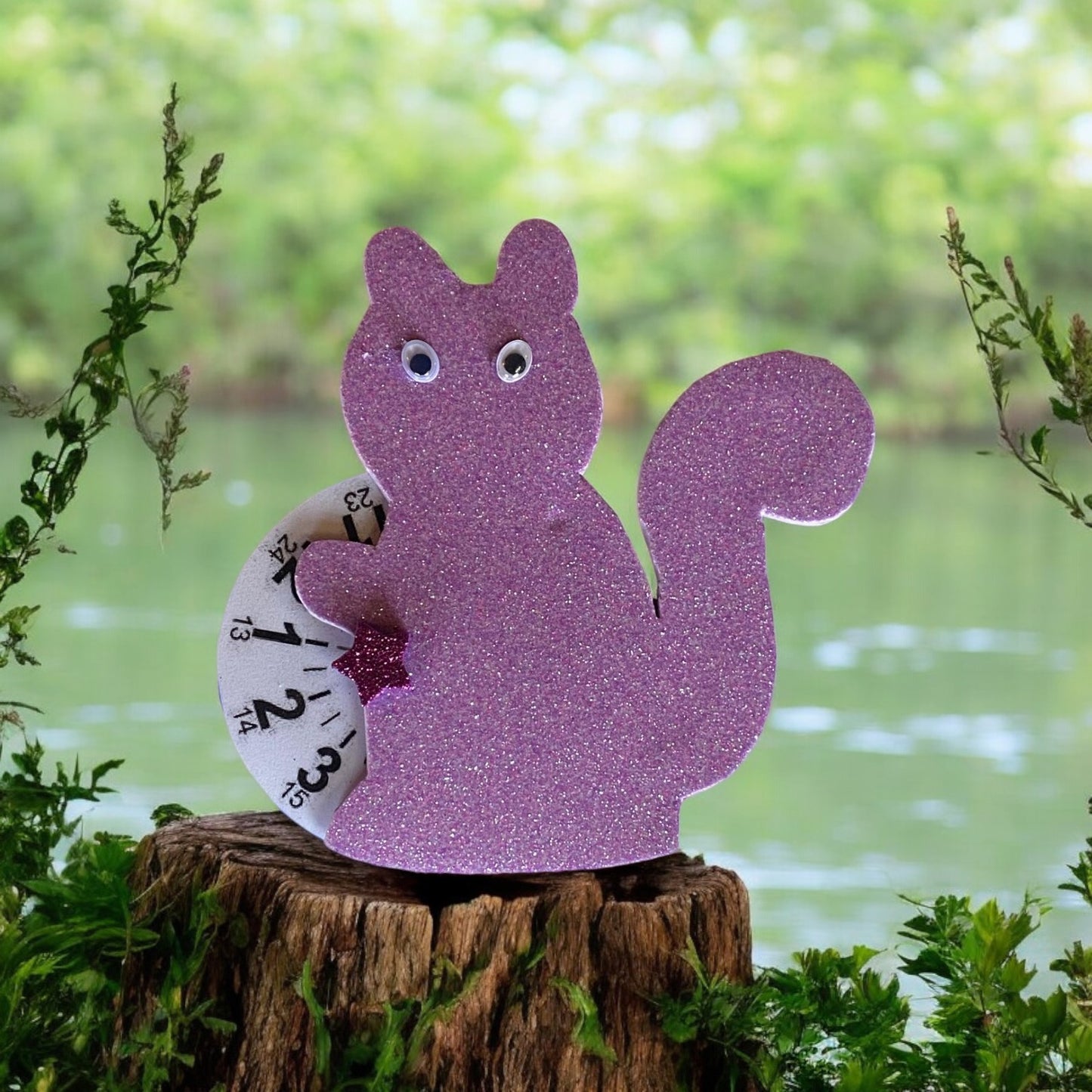 Disco orario a forma di scoiattolo simpatico, personalizzabile.